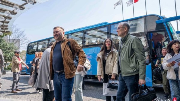 61名俄罗斯游客“打飞的”来上海看F1！包游艇、住J酒店，人均花费超3万