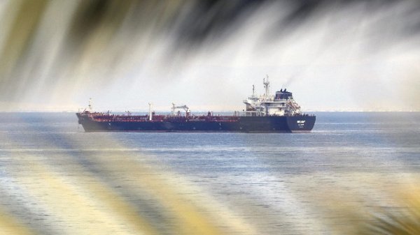 伊朗媒体：伊朗中部遇袭期间该国美制通信设备集体“失灵”